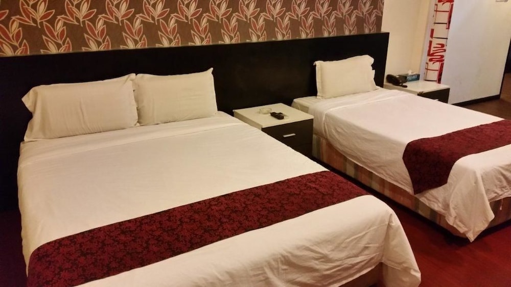 Prince Hotel 11/38