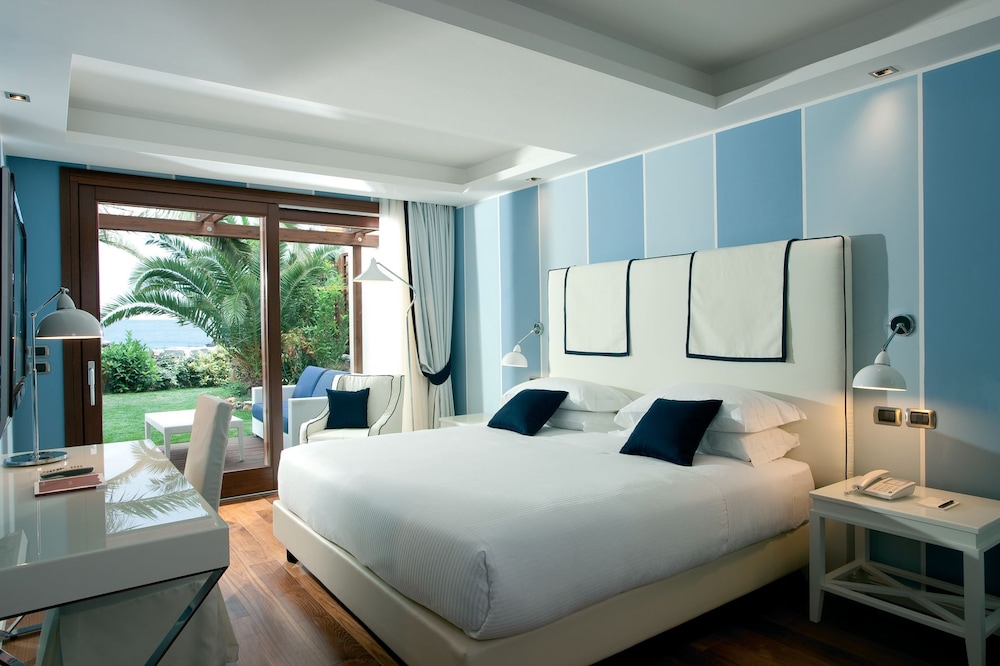 La Plage Resort 51/99