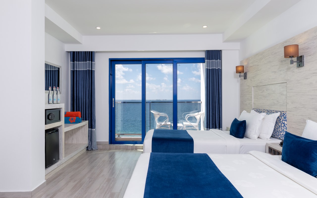 غرفة ديلوكس عائلية بإطلالة على البحر بشرفة، Kaani Palm Beach 3/9