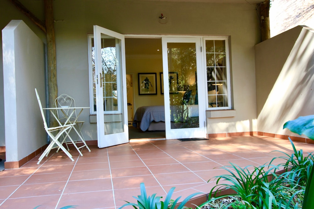 Melrose Place Guest Lodge and Conferencing 18/50