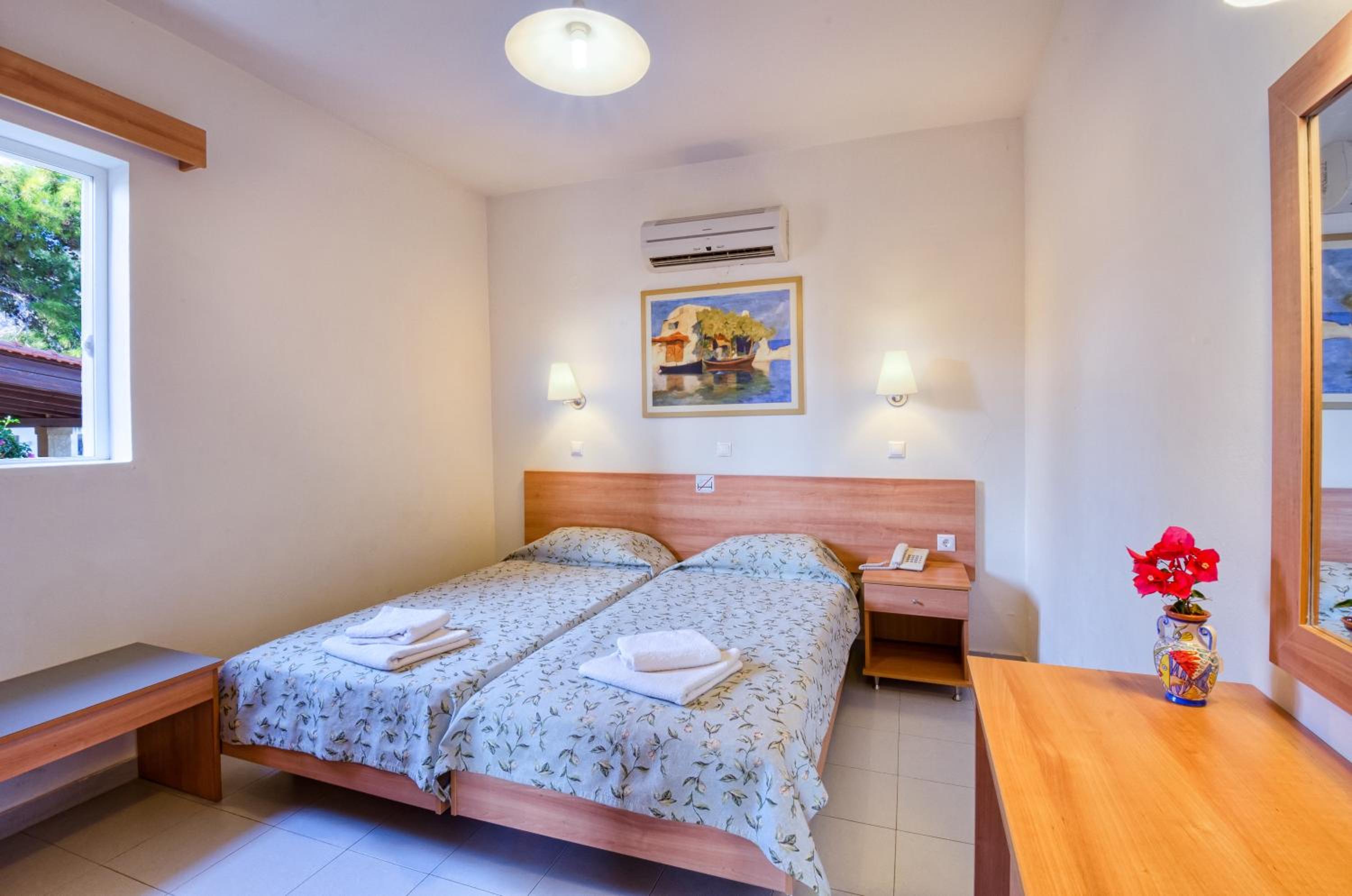 2 BEDROOMS, APARTMENT