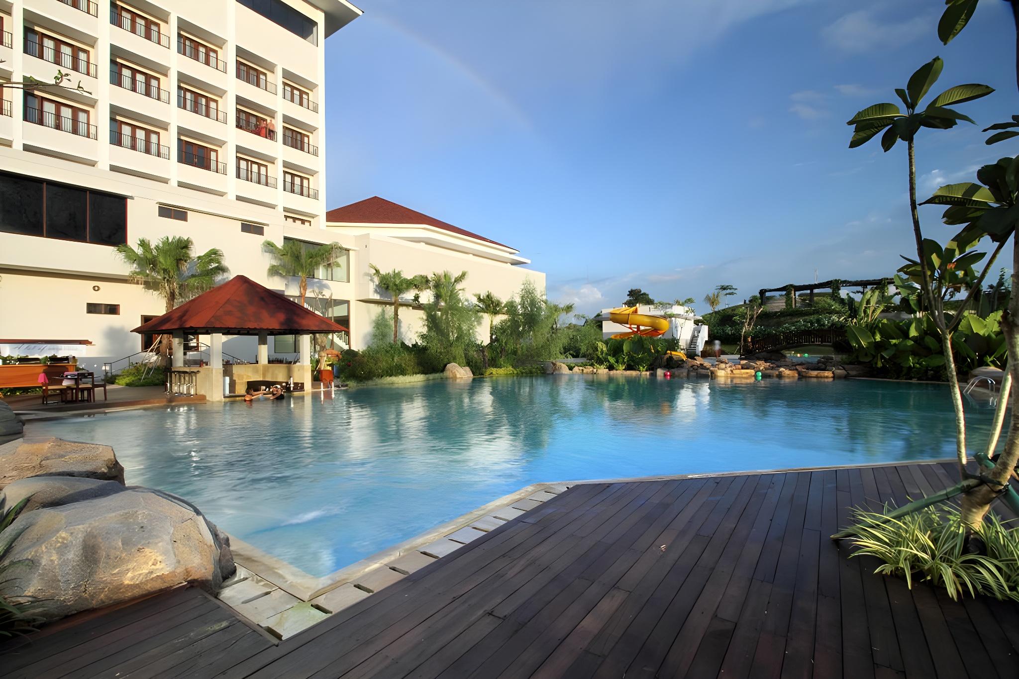 SUTAN RAJA RESORT AND CONVENTION CENTER 34/36