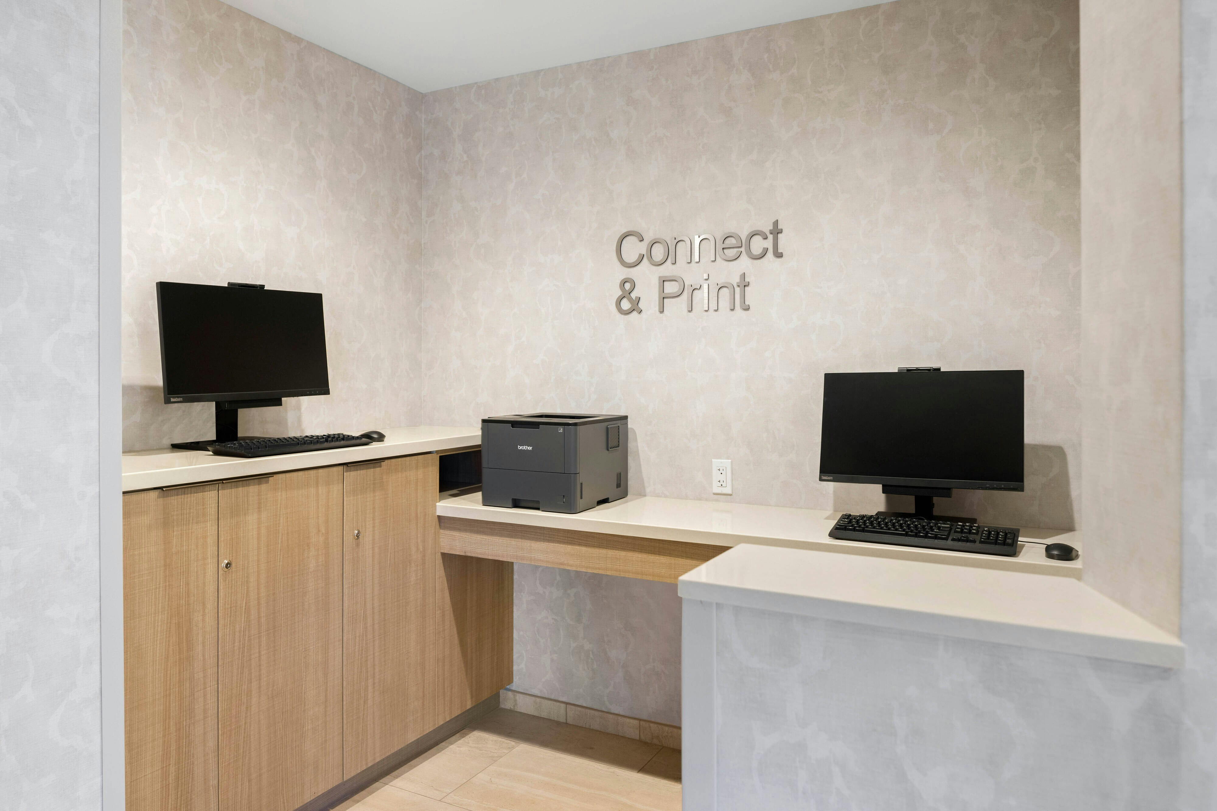 Fairfield Inn & Suites by Marriott San Diego Pacific Beach 16/18