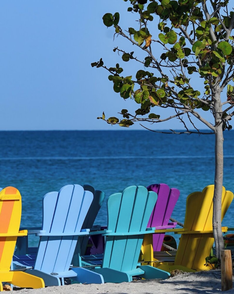 Inn On The Beach 26/50