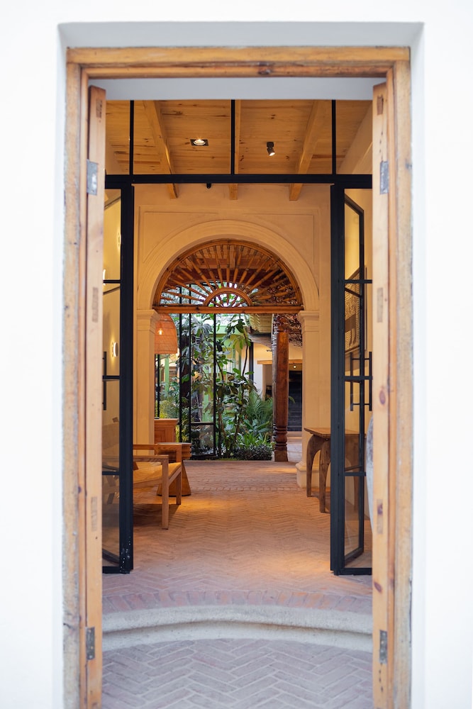 Taller de Juan Casa Hotel 2/57