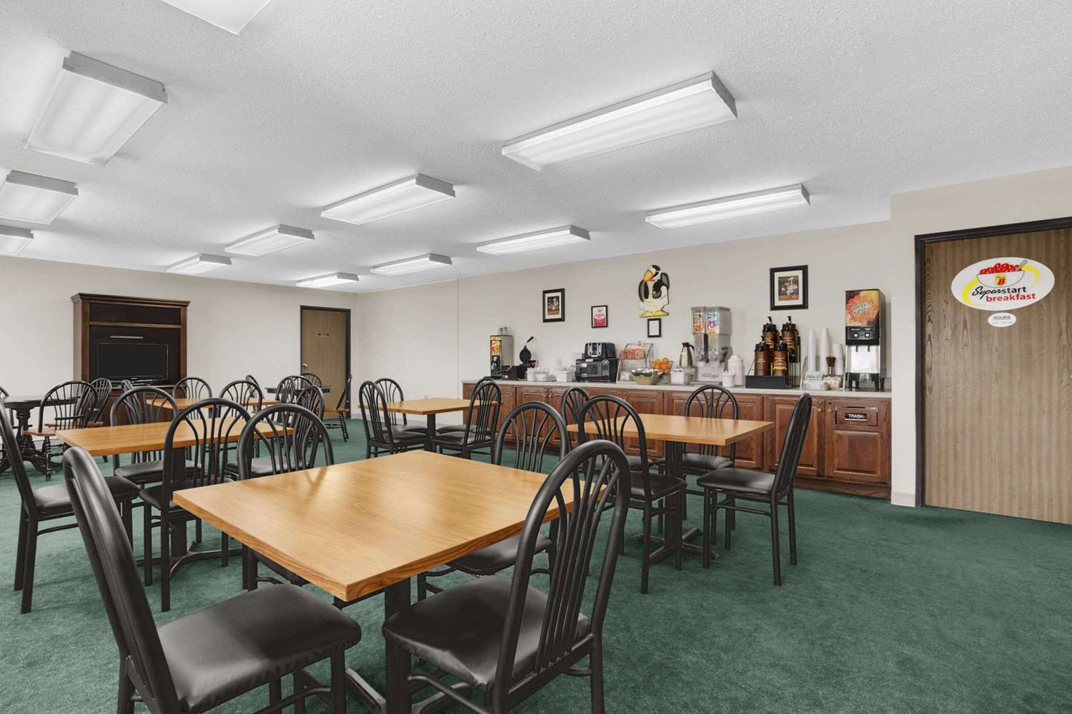 Super 8 by Wyndham Washington 25/32
