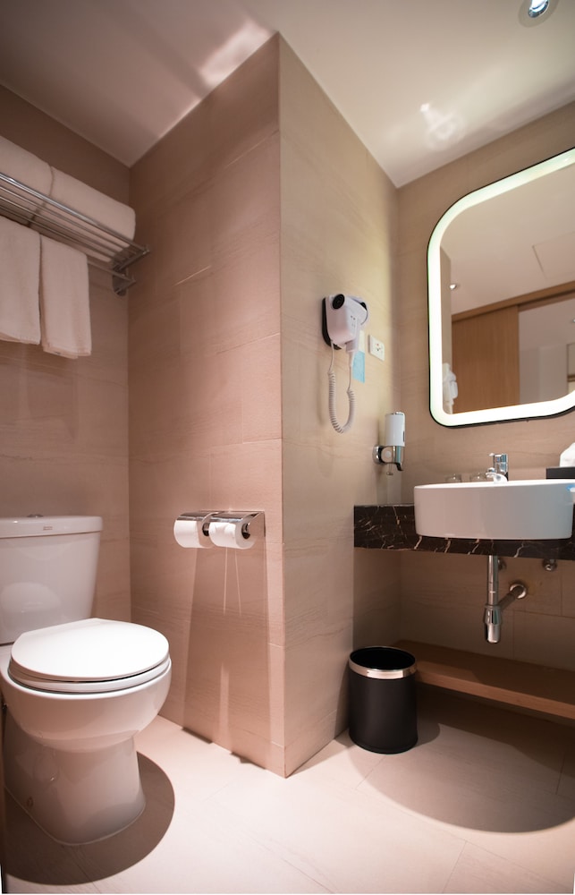 Holiday Inn Express Manila Newport World Resorts 11/54