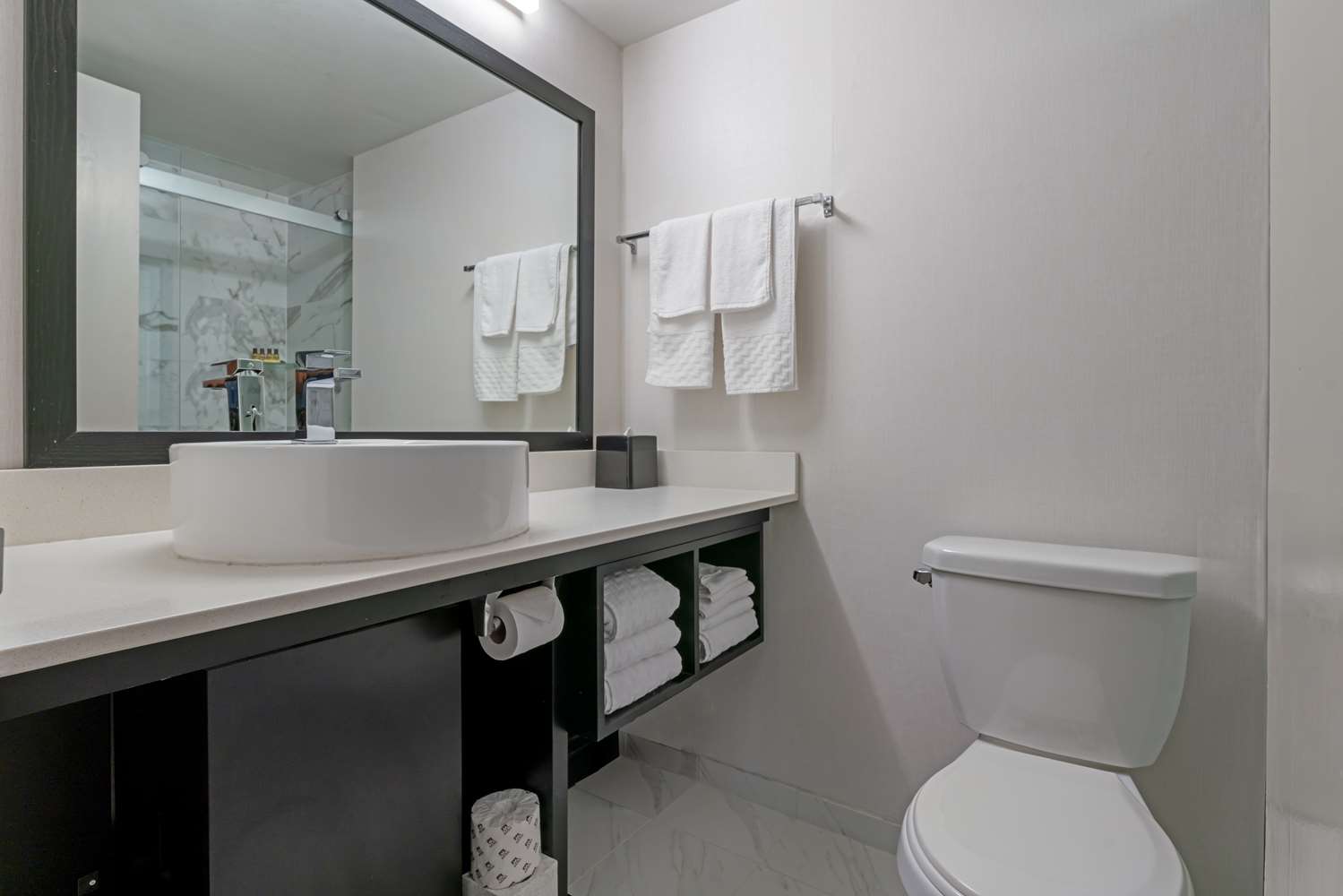 Best Western Plus Sands 54/56