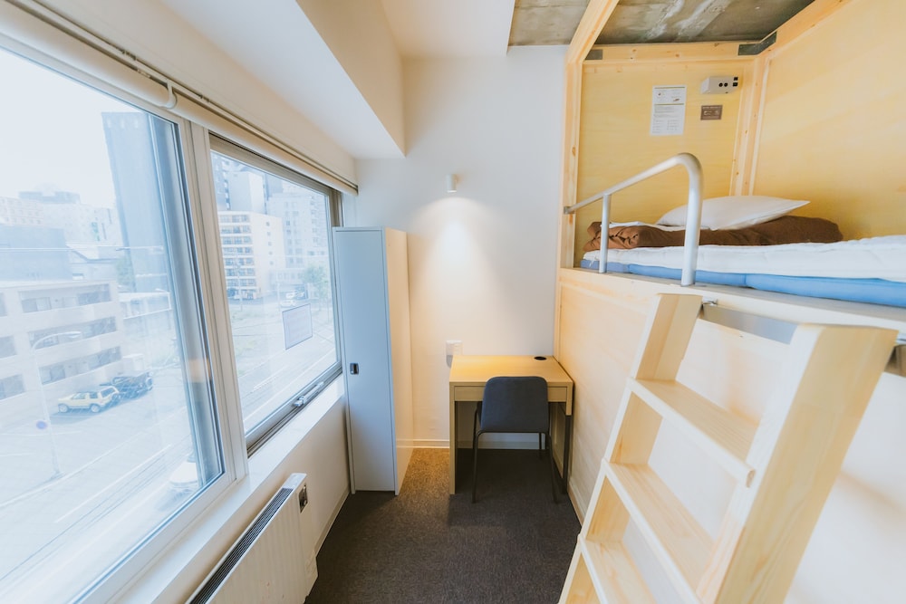 Semi Private, Mixed Dorm