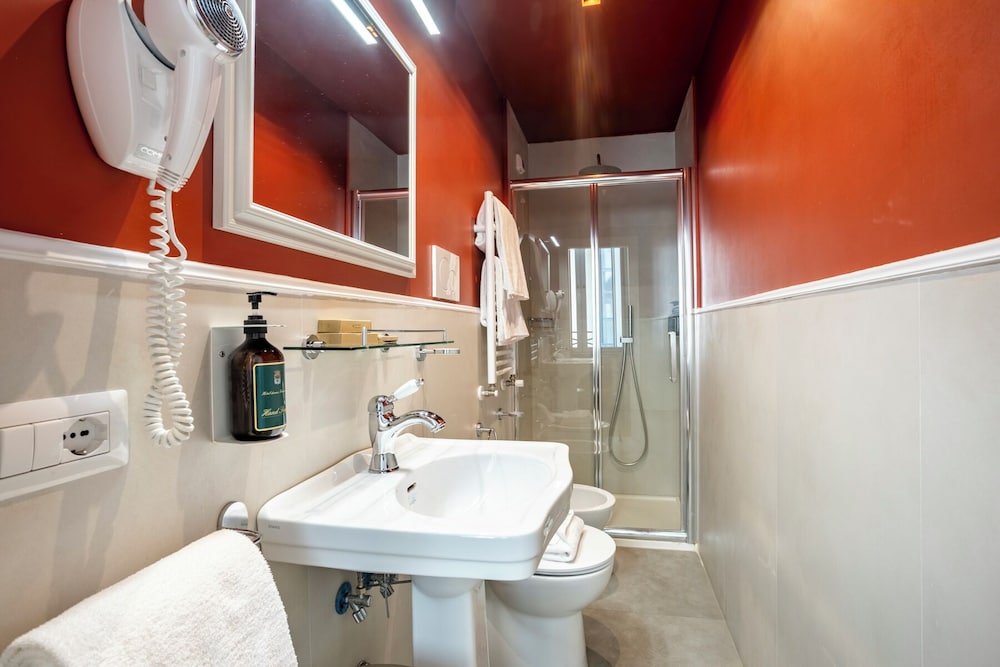 Hotel Donna Francesca 41/43