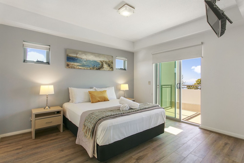 Proximity Waterfront Apartments 16/46