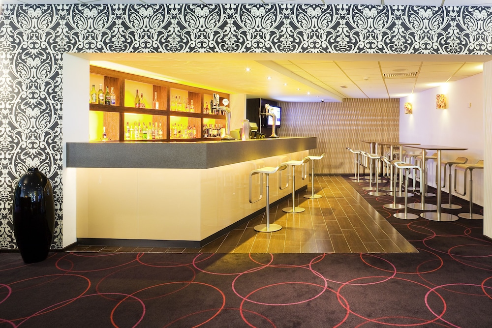 Novotel Coventry M6 J3 7/48