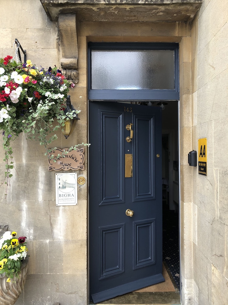 Devonshire House 4/44