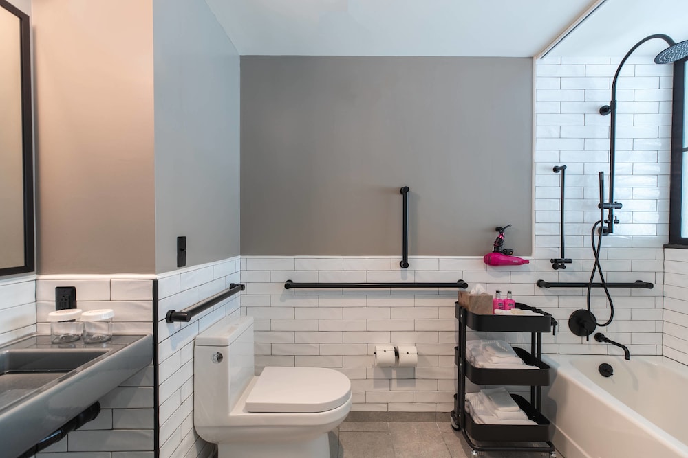 Moxy Washington DC Downtown 7/41