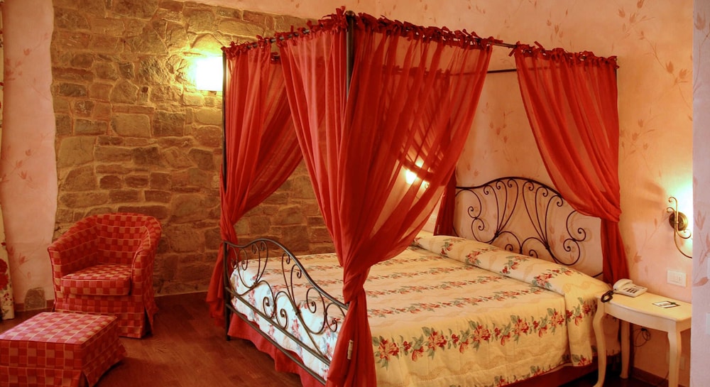 BORGO DI CORTEFREDA 49/92