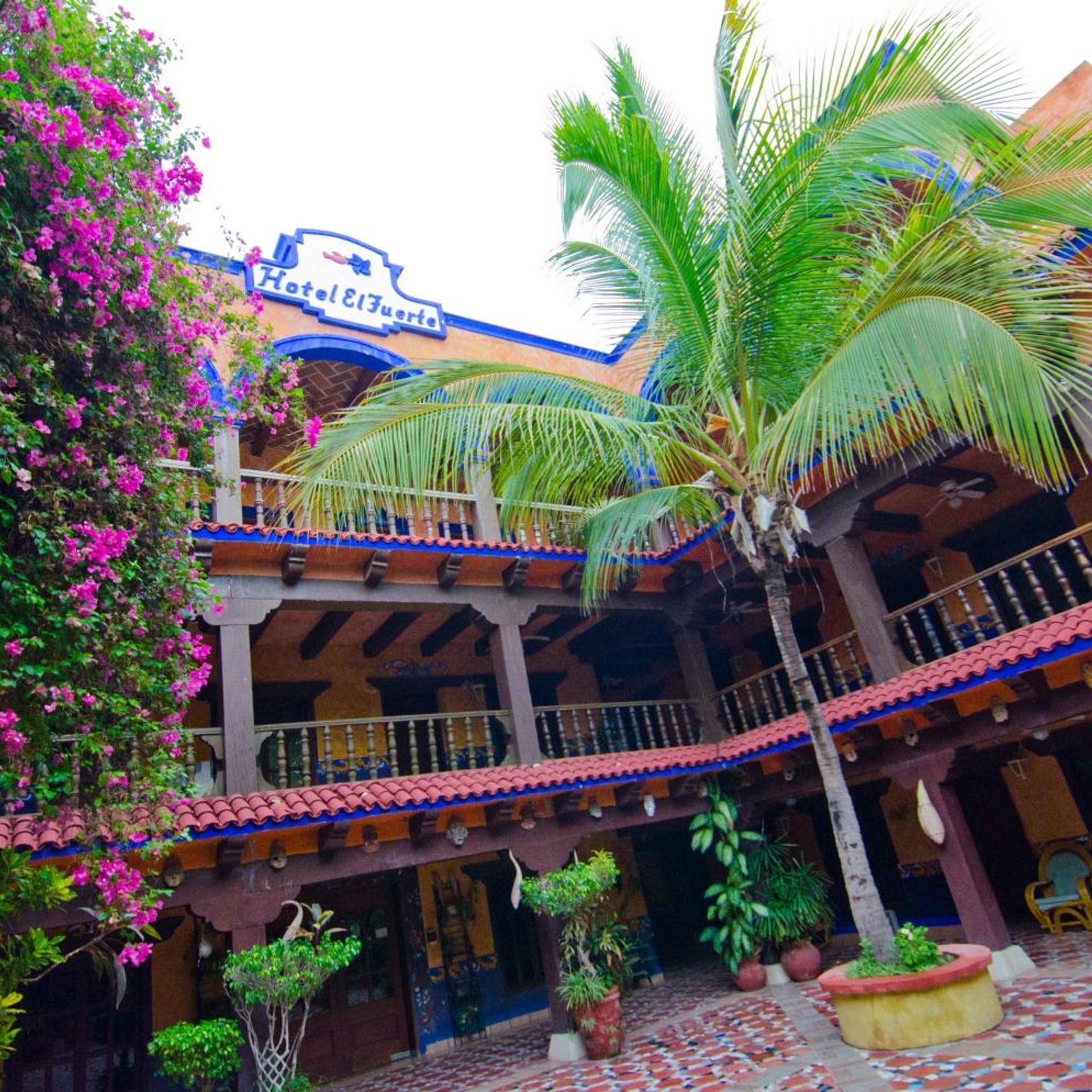 Hotel El Fuerte 7/55