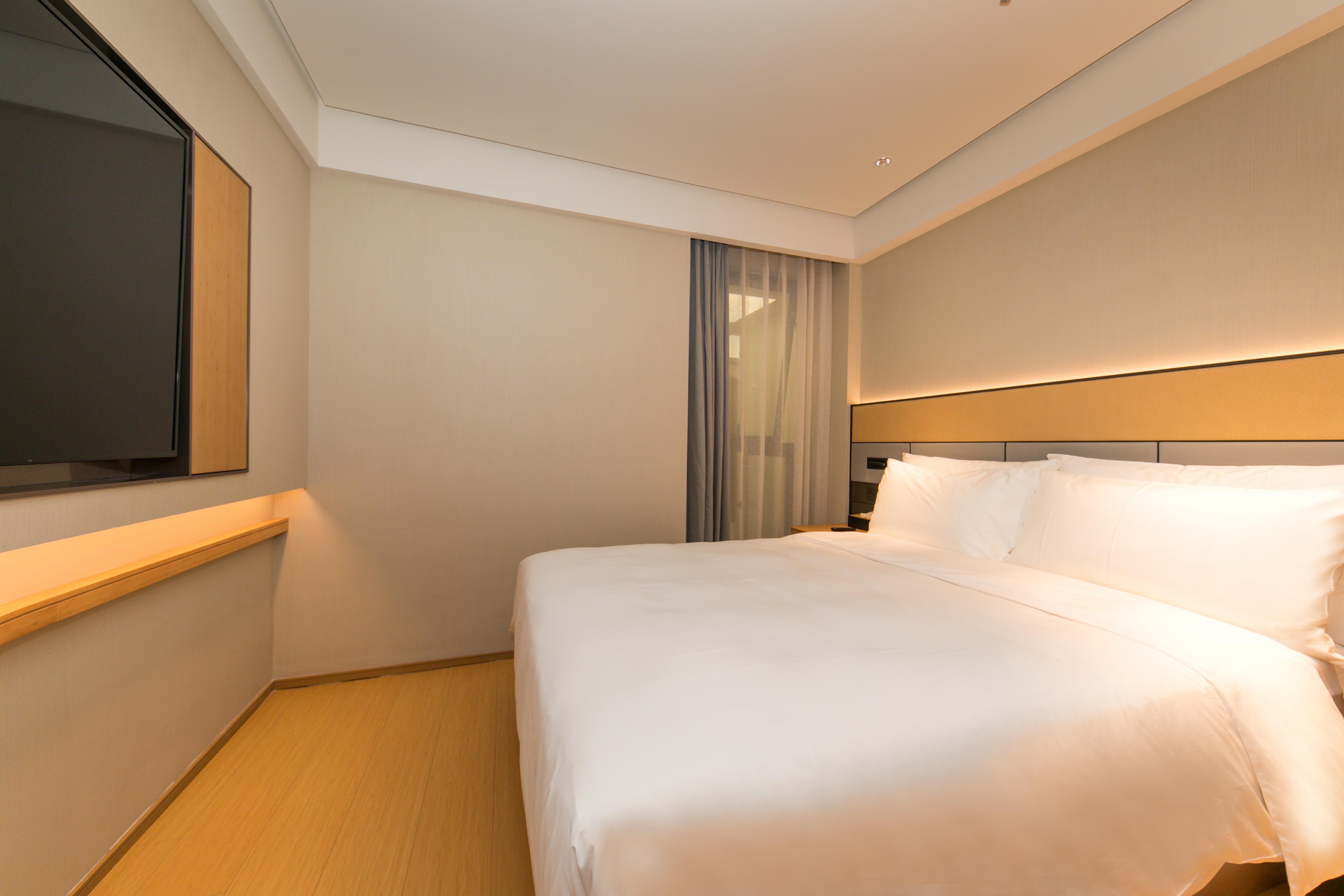 Superior, Double Bed, No Window