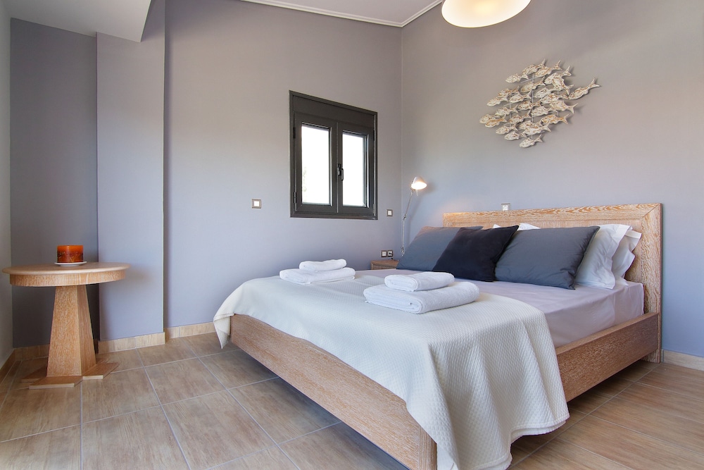 Villa Adam 8/50
