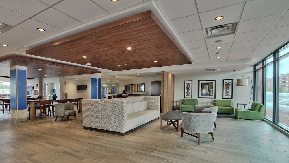 Holiday Inn Express & Suites Denver Northwest - Broomfield 8/51