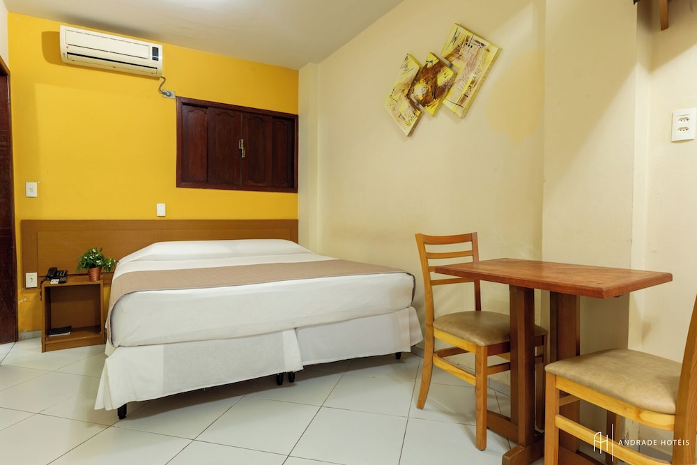 ROOM, DOUBLE BED