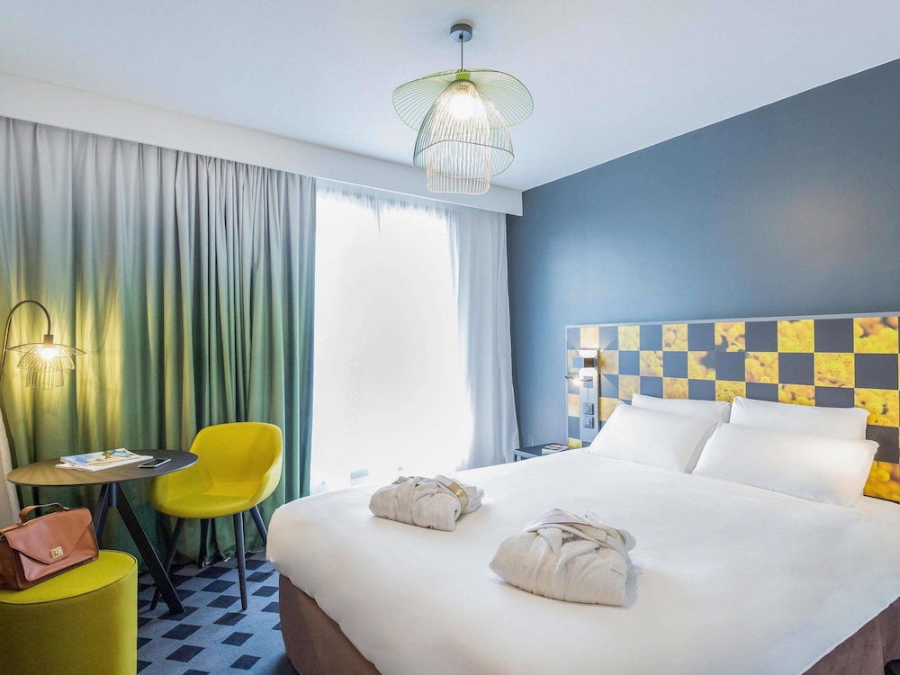 Mercure Hyeres Centre 19/73