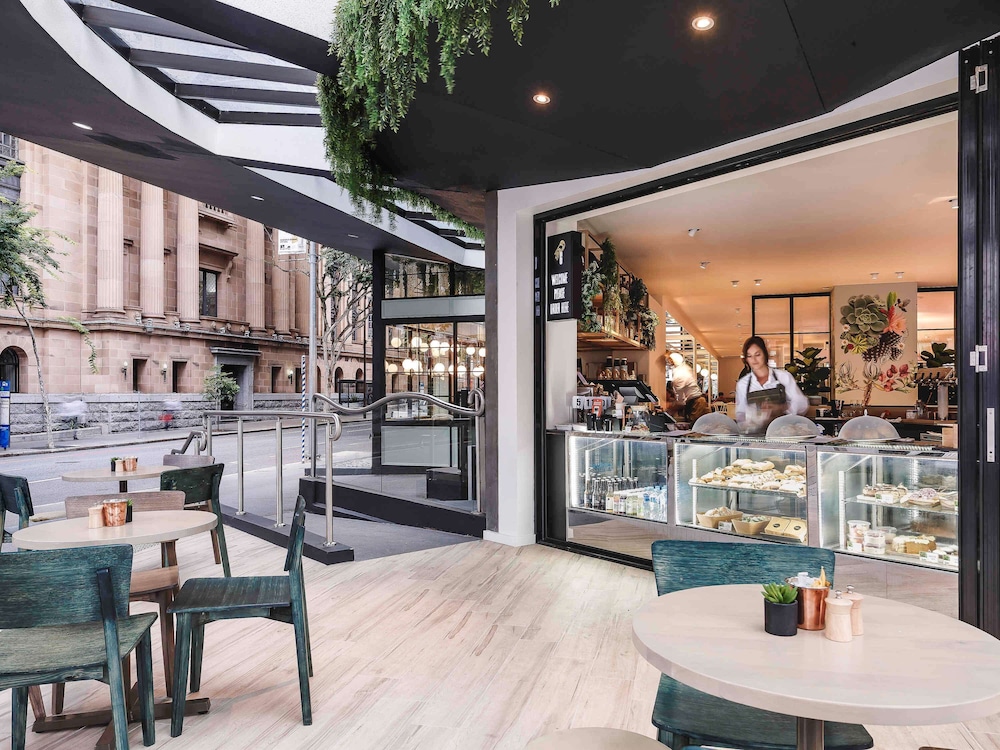 Mercure Brisbane King George Square 58/73