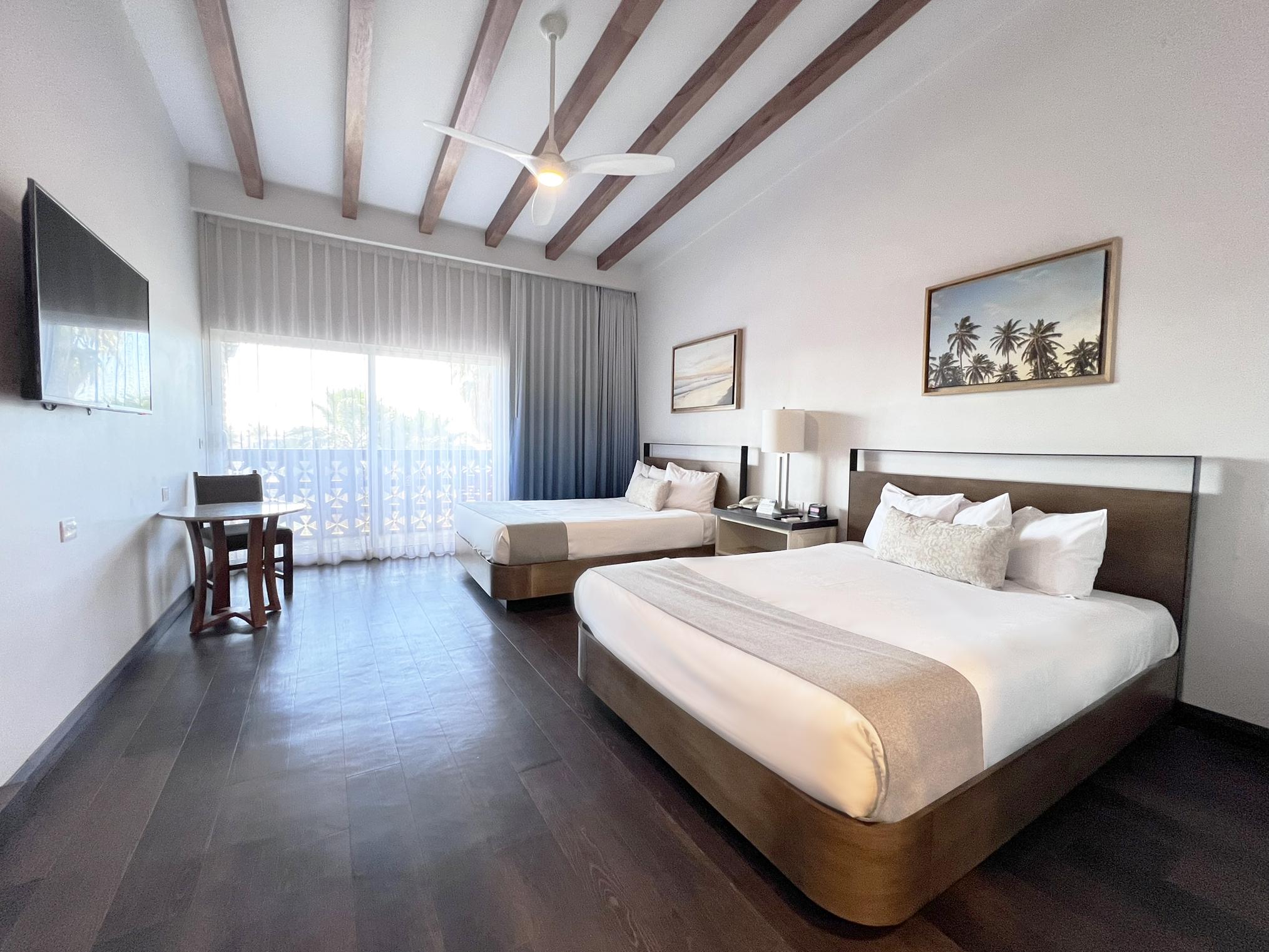 Superior, Double Bed, Hill View