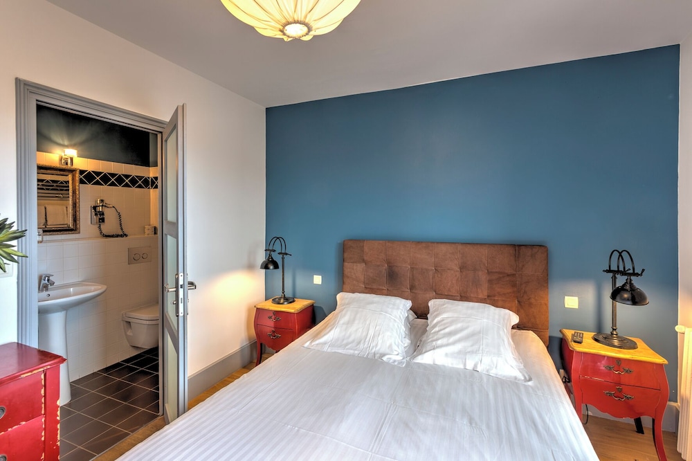 Room, Double Bed, Village View