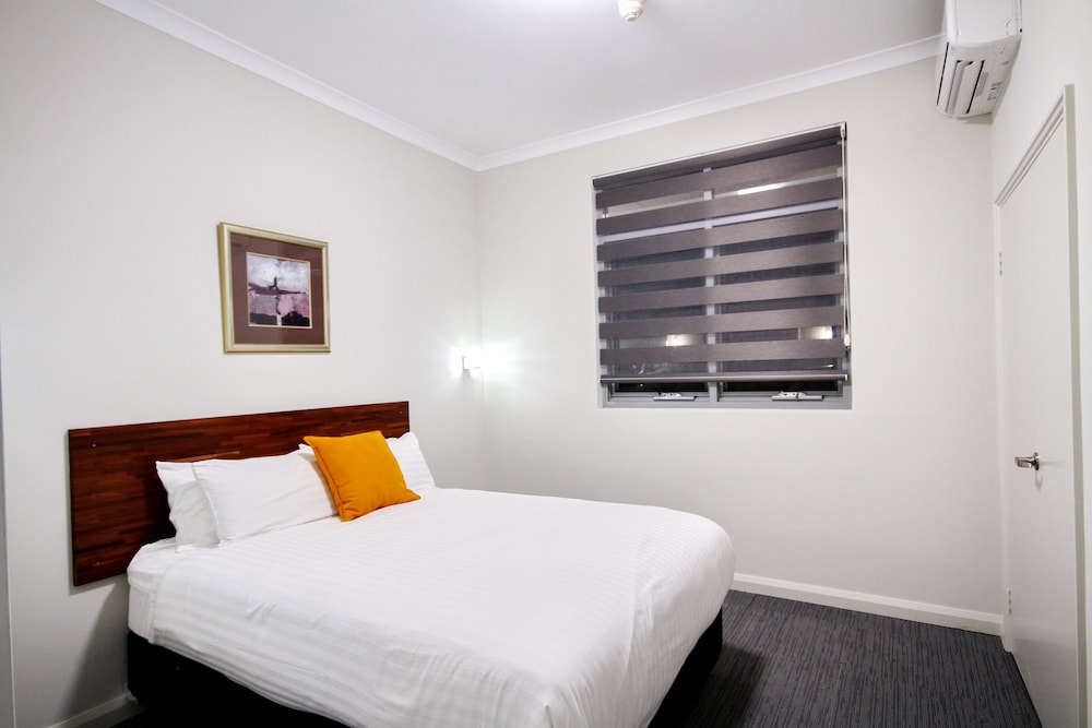 STANDARD, DOUBLE BED