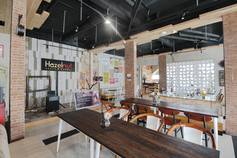 Hazotel Semarang 36/49
