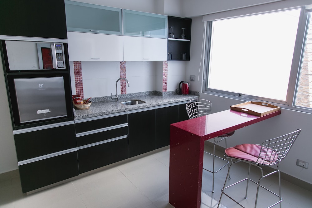 Petit Palace Apart Hotel Suites 50/50