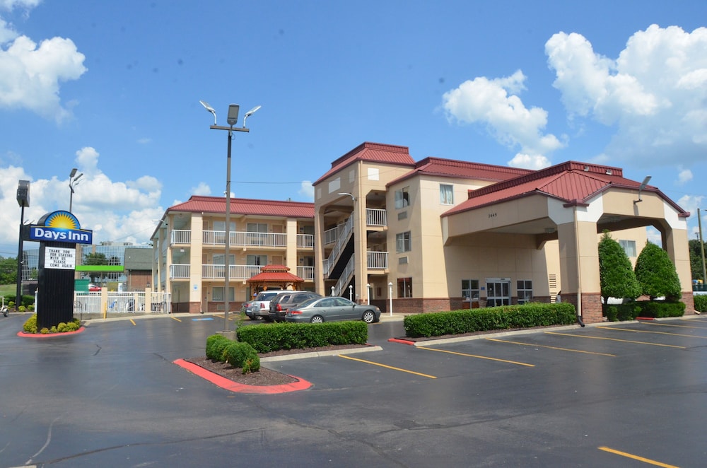 Days Inn by Wyndham Nashville Airport 19/26