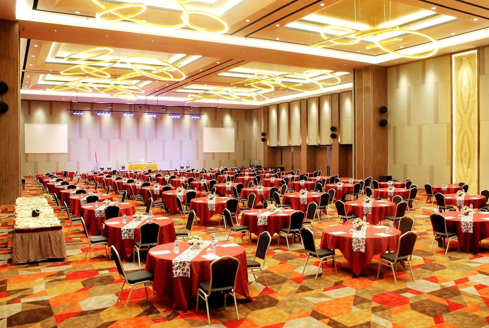 The ZHM Premiere Padang 58/69