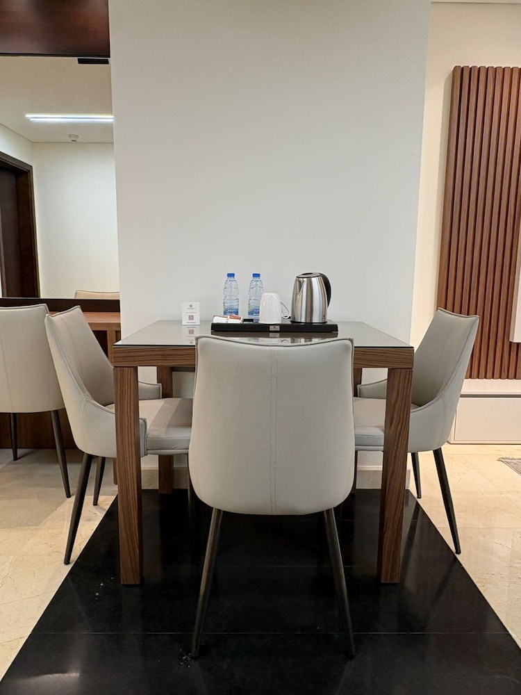 Coral Beach Hotel & Resort Beirut 39/49