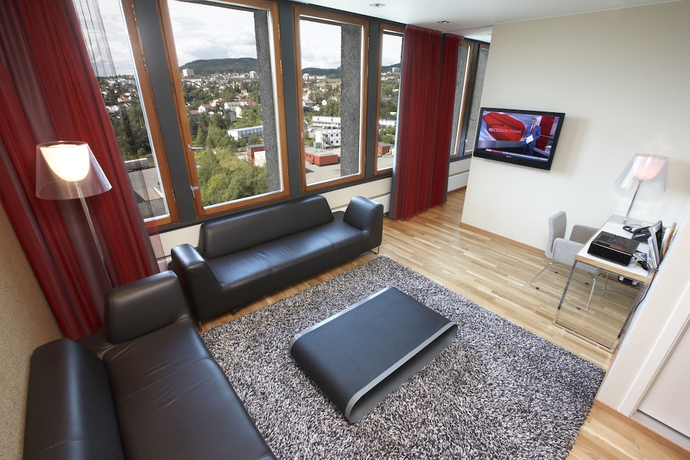 Quality Hotel 33 33/55