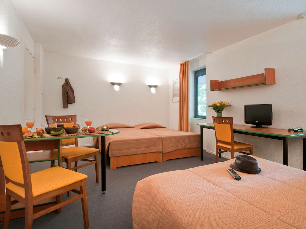 Aparthotel Adagio Access la Defense Leonardo da Vinci 24/71