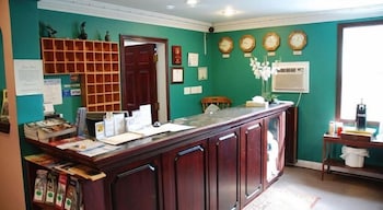 Commons Inn 3/46