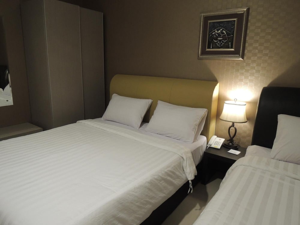 Hotel 55 12/56