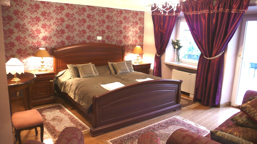 Superior, King Bed