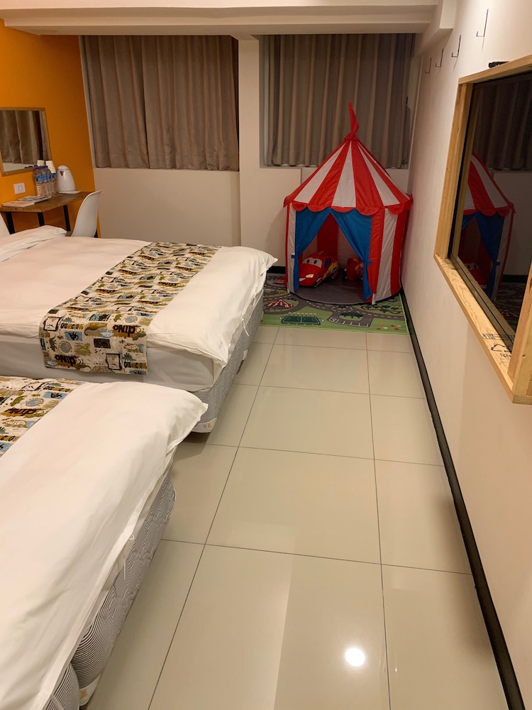 Hotel Good Night 22/49