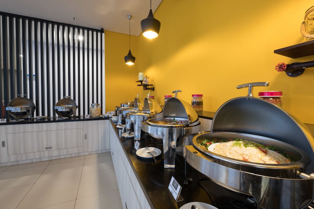 Hotel 88 Bekasi 26/35