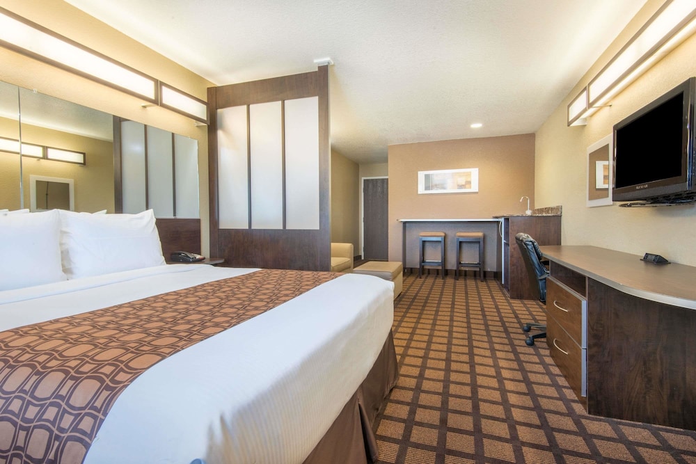 Microtel Inn And Suites Montgomery Al 15/38
