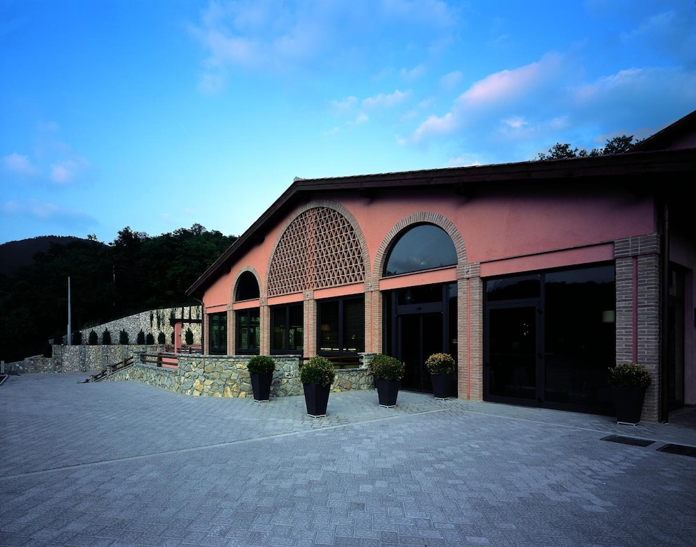 MERIDIANA COUNTRY HOTEL 3/41