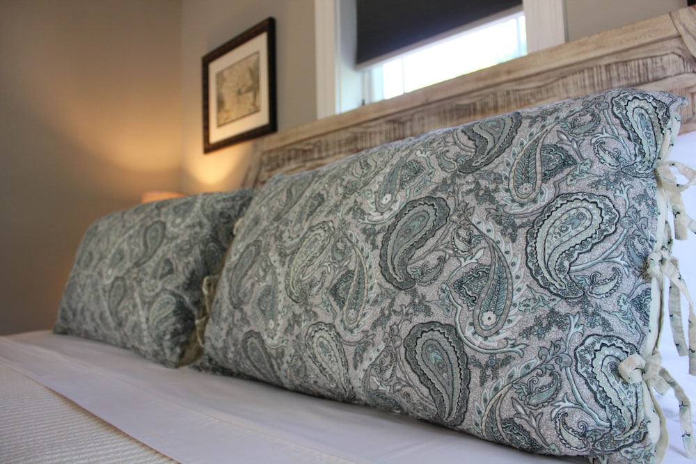 Holbrook House Bed and Breakfast- Bar Harbor ME 17/50