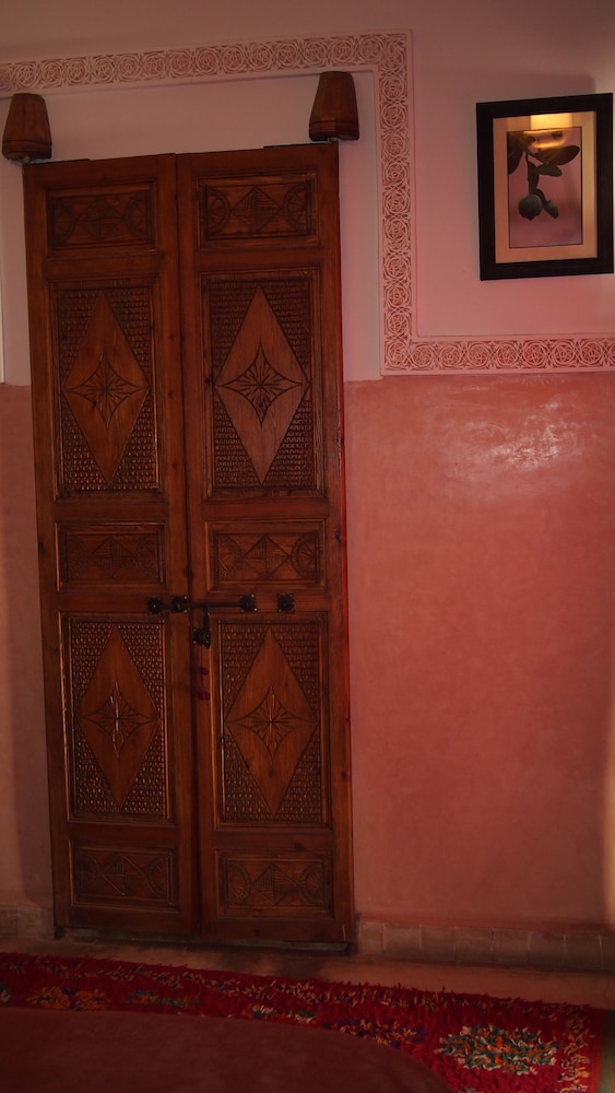 RIAD CANNELLE 17/56
