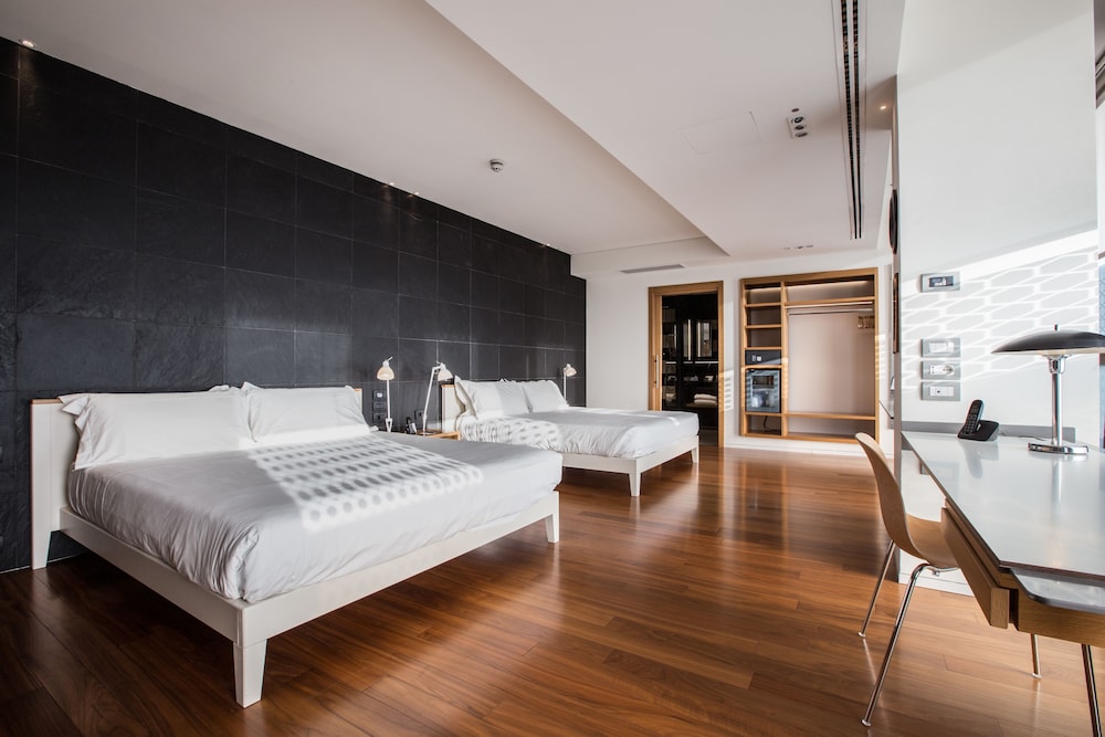 Hotel Plaza 17/47