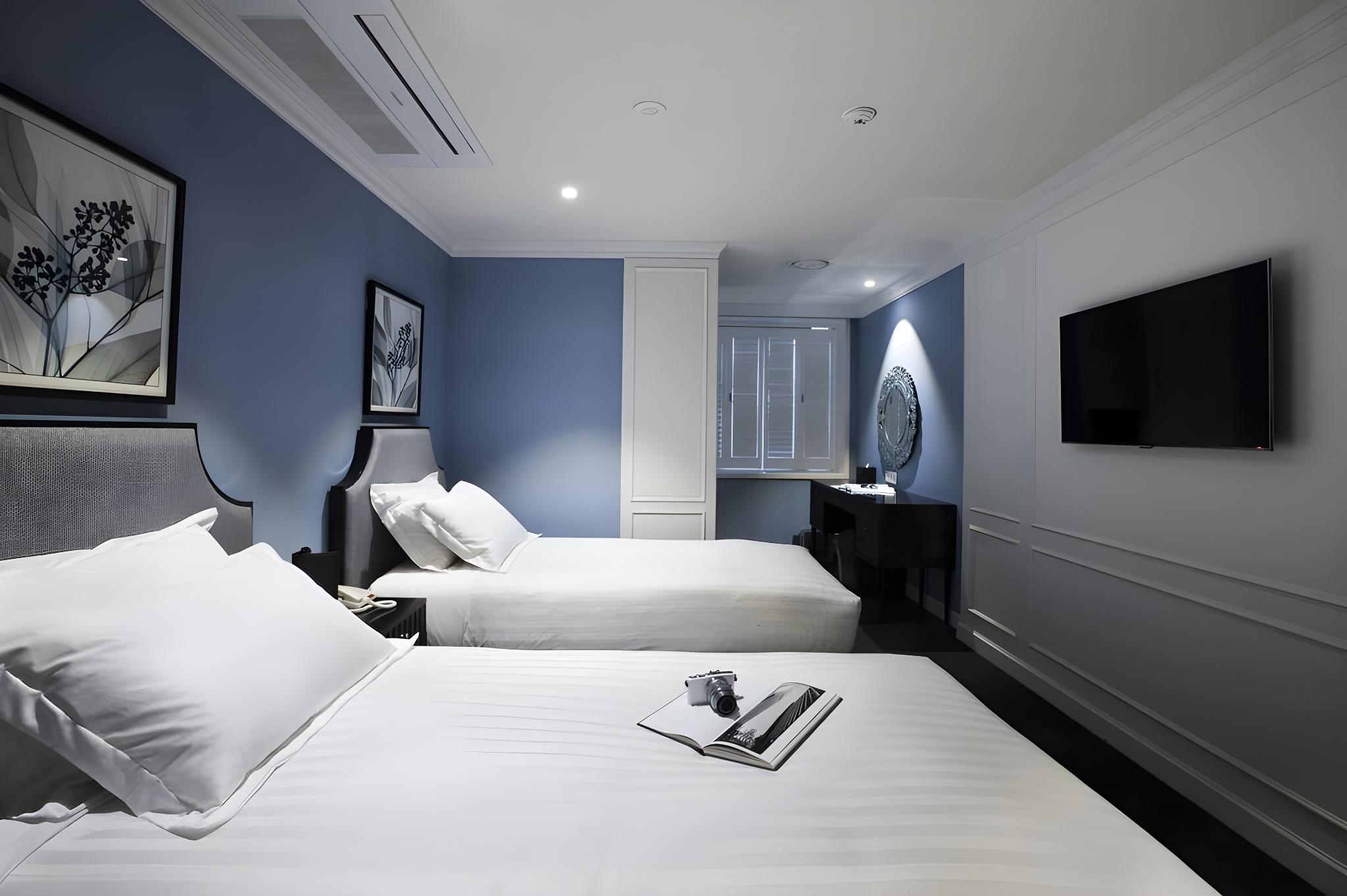 Family, 2 Double Beds, No Parking
