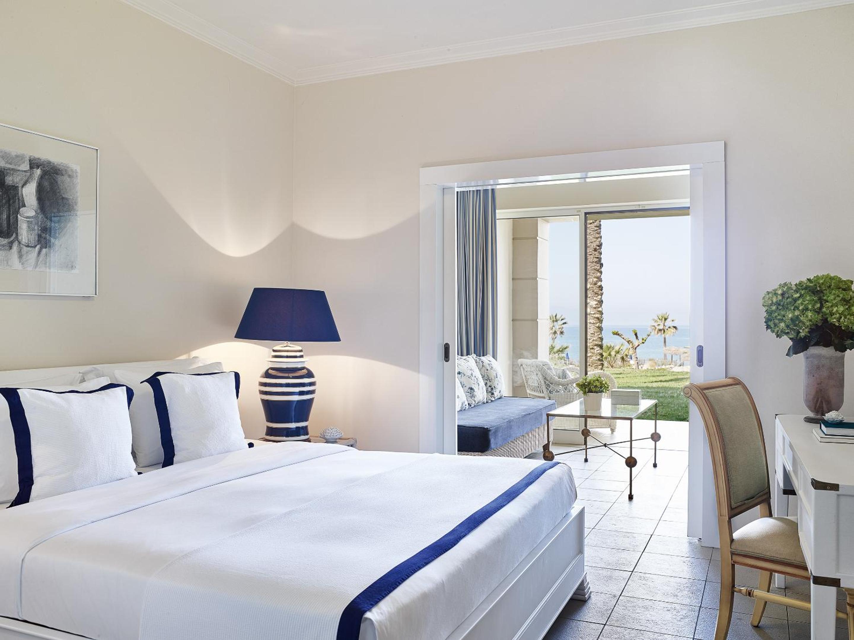 Junior Suite, Private Garden, Terrace