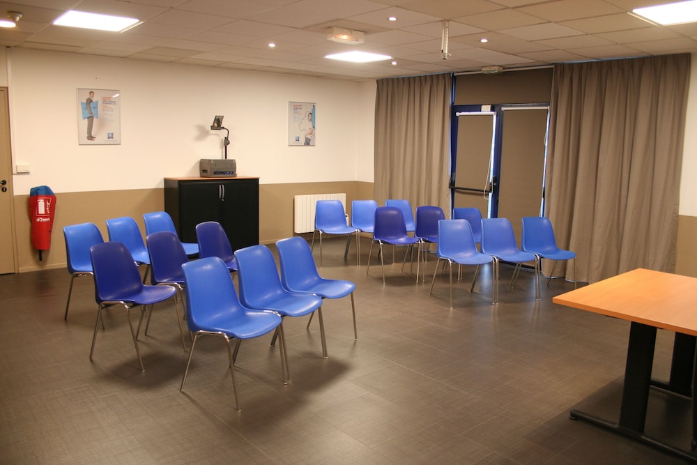 Ibis Budget Marne La Vallee Pontault Combault 45/61