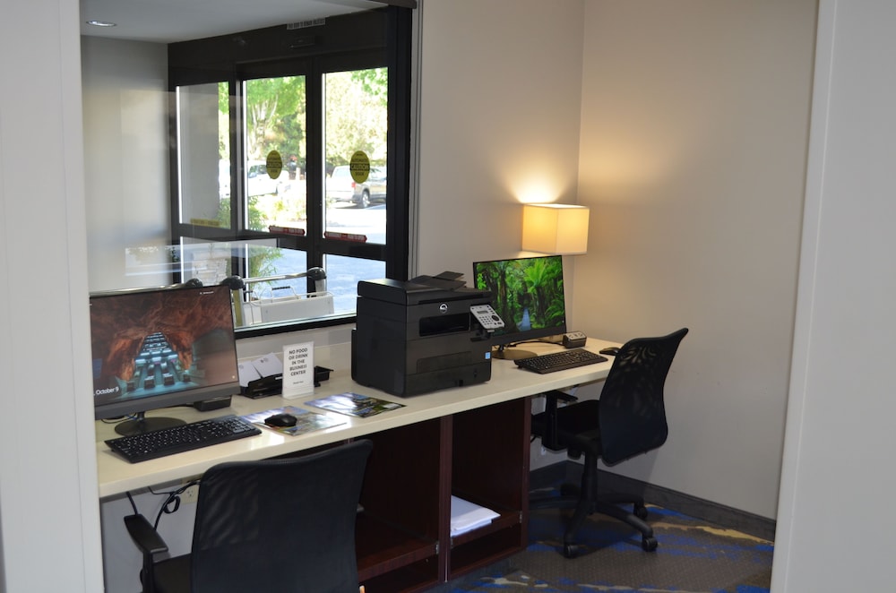 Best Western Plus Portland Airport Hotel & Suites 27/41